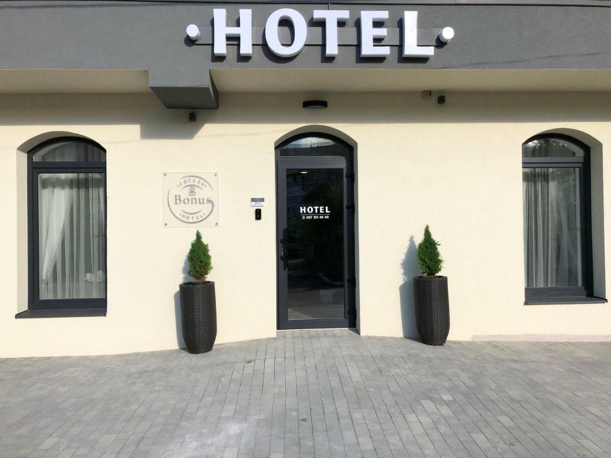 Hotel Bonus Kolomyia Exterior foto